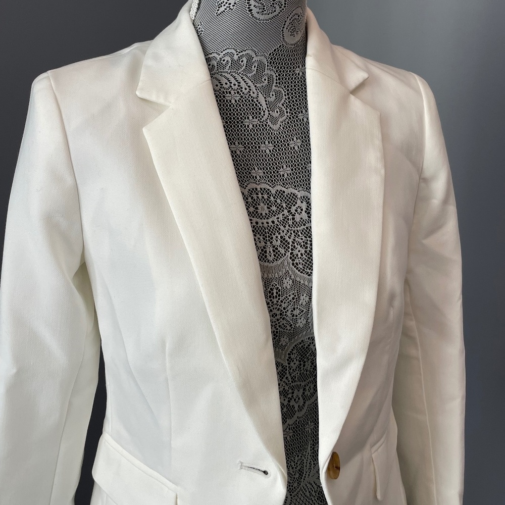 White Banana Republic Suit Jacket - Picture 3 of 8